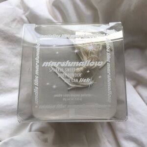 Urban decay lickable marshmallow body powder